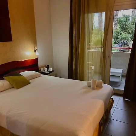 Hotell Logis La Fauceille Perpignan
