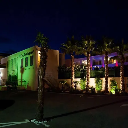 Logis La Fauceille Hotell 4*