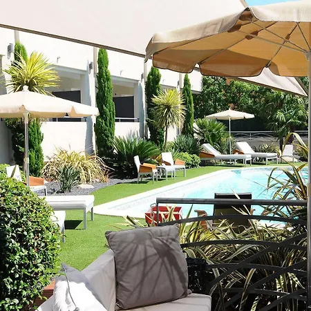 Logis La Fauceille Hotell 4*