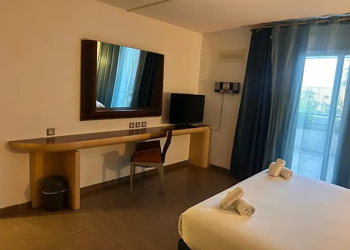 Logis La Fauceille Hotel 4*